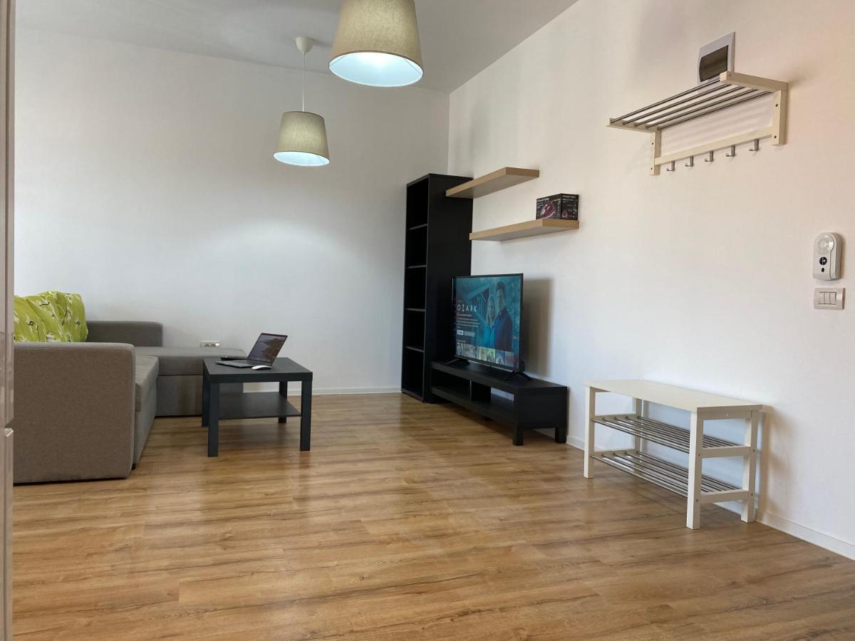 Glam Apartments Lipatti Near Iulius Mall And City Center Temeşvar Dış mekan fotoğraf