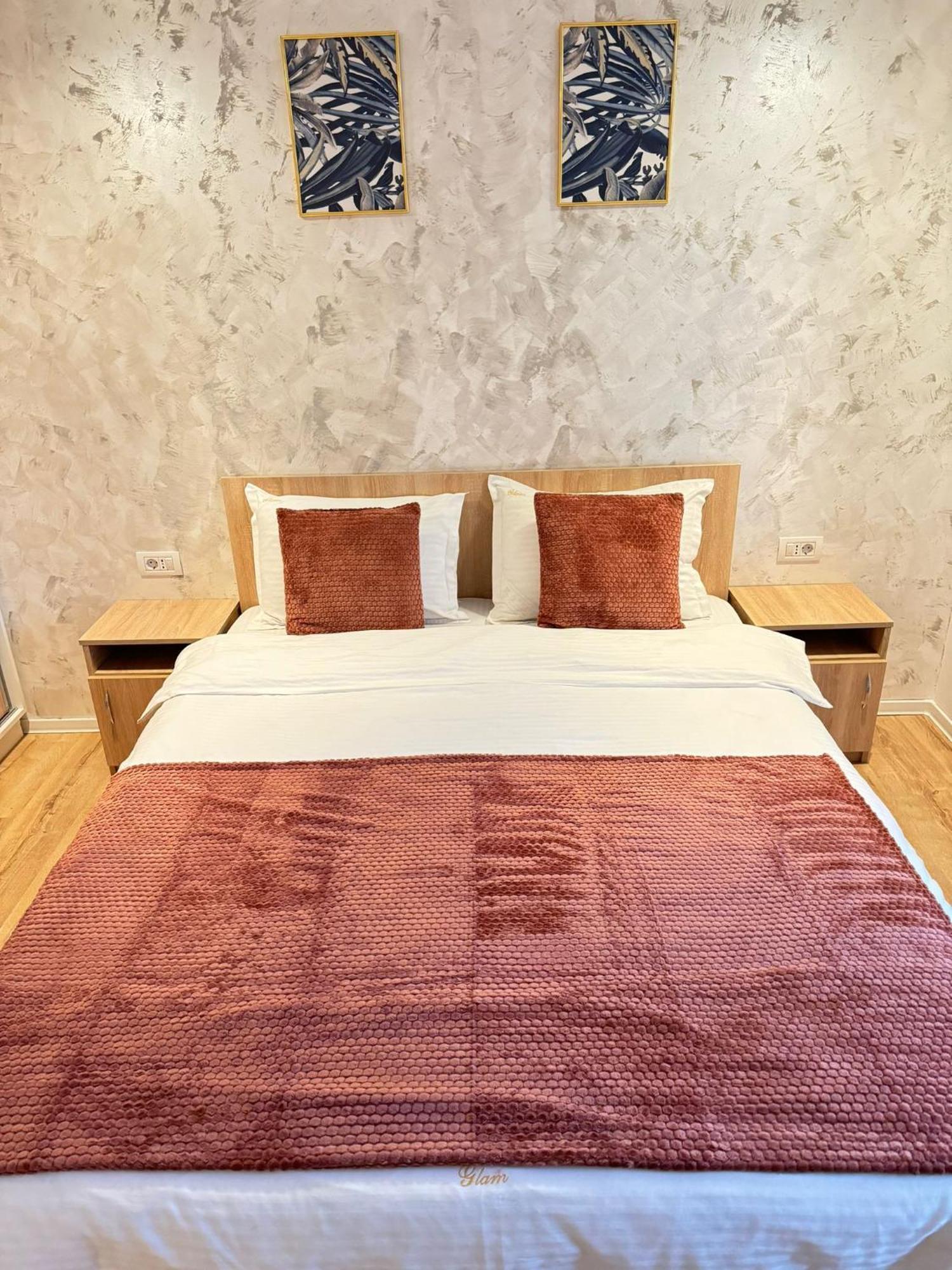 Glam Apartments Lipatti Near Iulius Mall And City Center Temeşvar Dış mekan fotoğraf